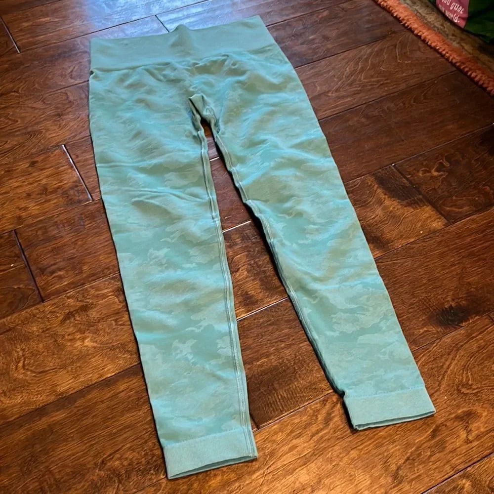 Gymshark blue camo leggings, S!